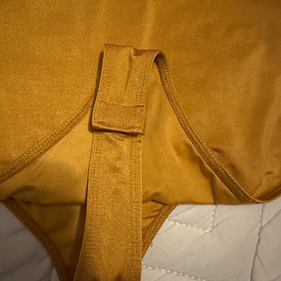 Guess Golden Yellow Bodysuit - Picture 4 of 6